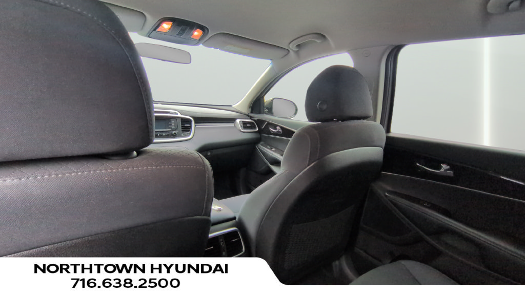 Used 2018 Kia Sorento FWD V6 image 34