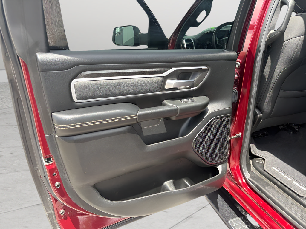 Used 2020 RAM 1500 Big Horn AWD/4WD image 17