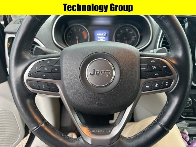 Used 2019 Jeep Cherokee Limited w/ Luxury Group image 10