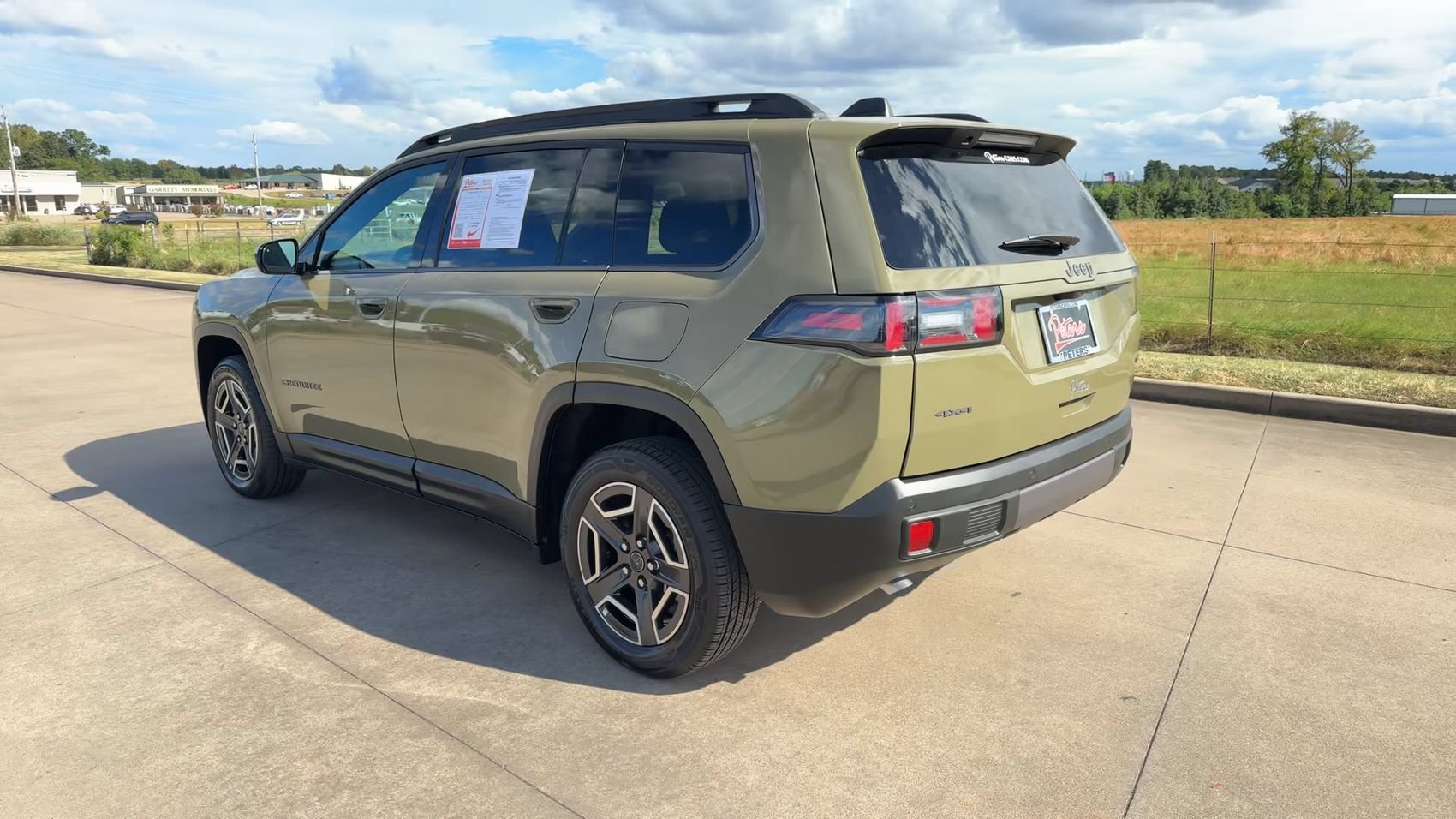 Used 2026 Jeep Cherokee Laredo AWD/4WD image 7