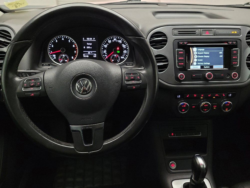 Used 2014 Volkswagen Tiguan SEL FWD image 22