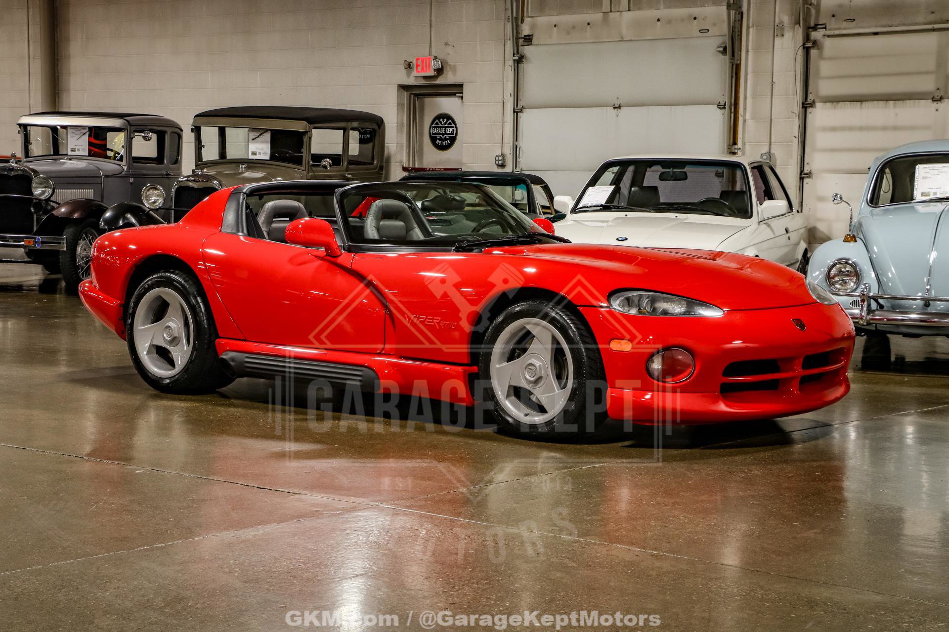 Used 1994 Dodge Viper RT/10 image 1