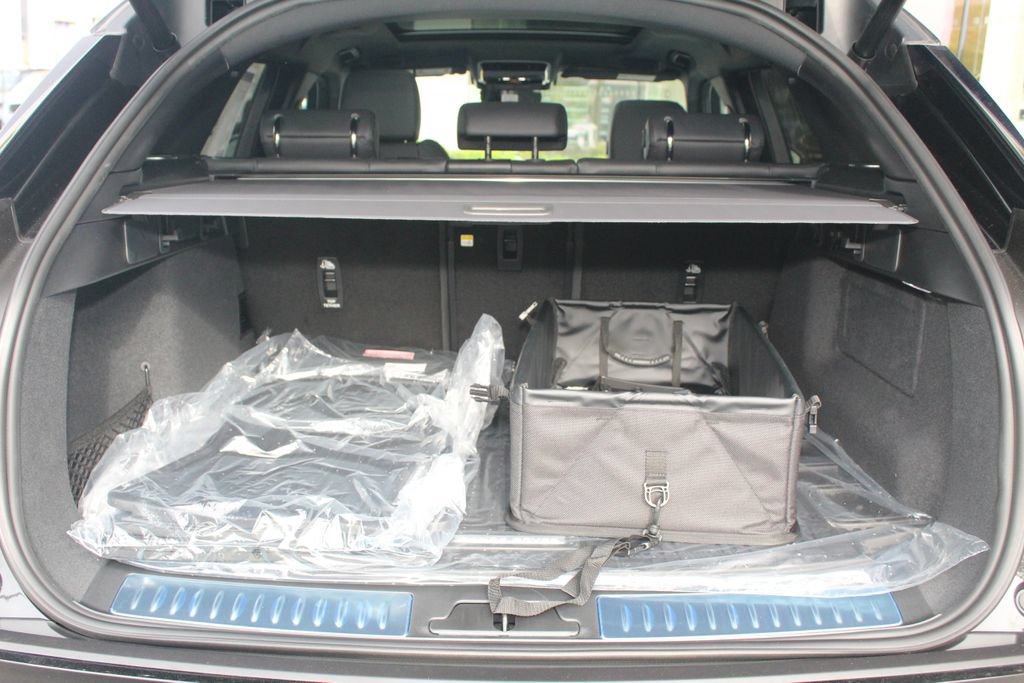 New 2026 Land Rover Range Rover Velar Dynamic SE AWD/4WD image 12