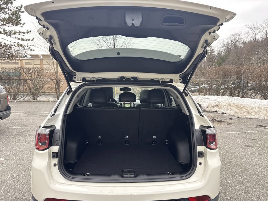 Used 2020 Jeep Compass Latitude w/ Popular Equipment Group image 43