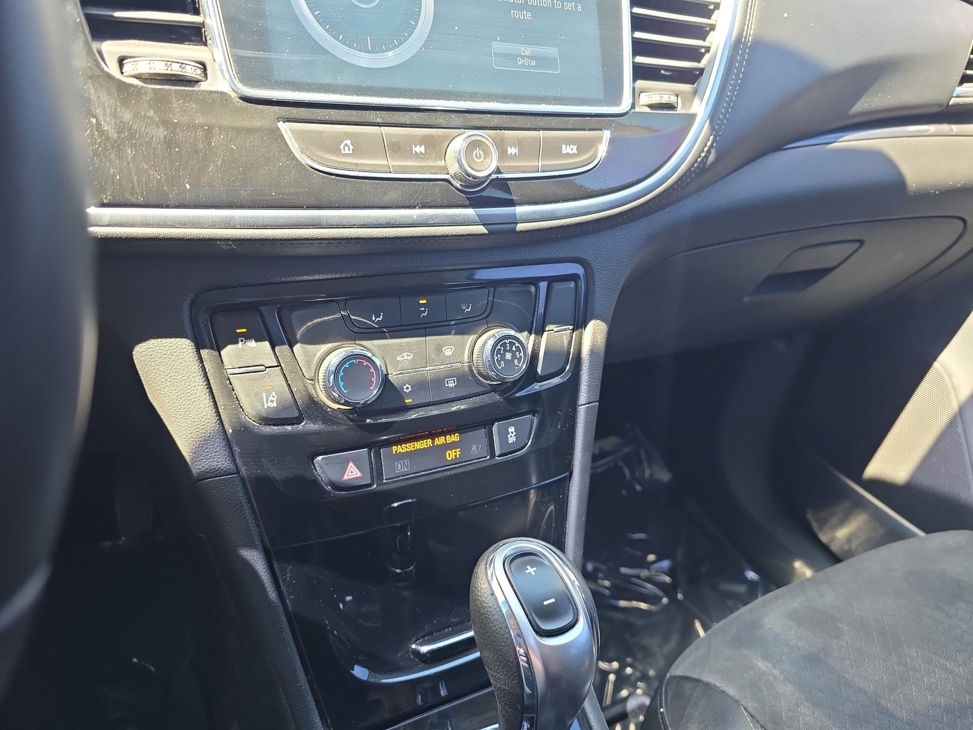 Used 2021 Buick Encore Preferred w/ Safety Package II FWD image 23