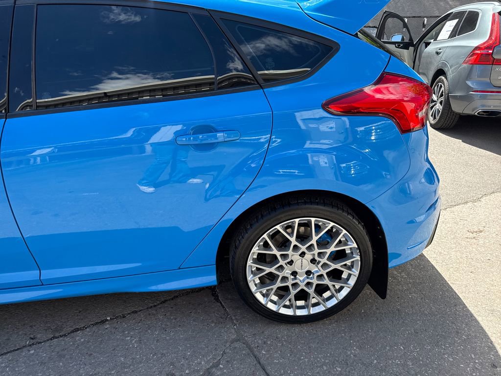 Used 2017 Ford Focus RS AWD/4WD image 34