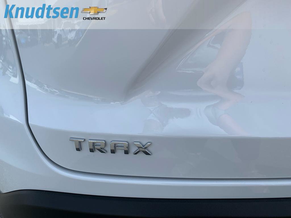 New 2026 Chevrolet Trax LS w/ Driver Confidence Package FWD image 14