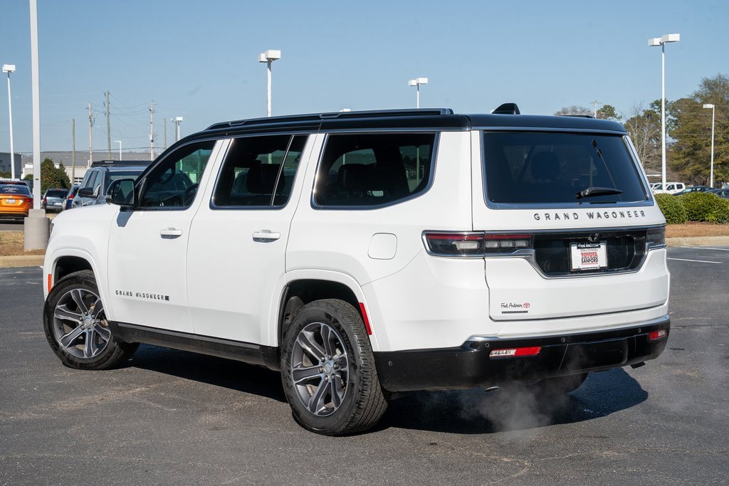 Used 2023 Jeep Grand Wagoneer 4WD image 3
