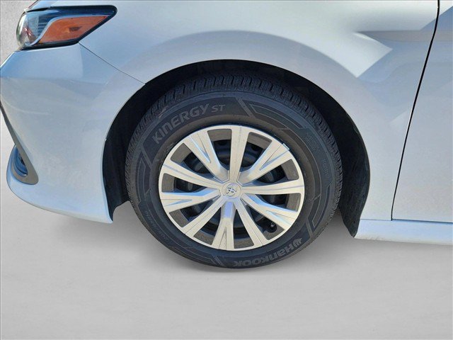 Used 2022 Toyota Camry LE FWD image 28