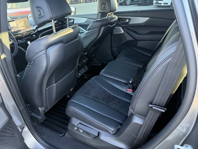 Used 2025 Acura MDX A-Spec image 14