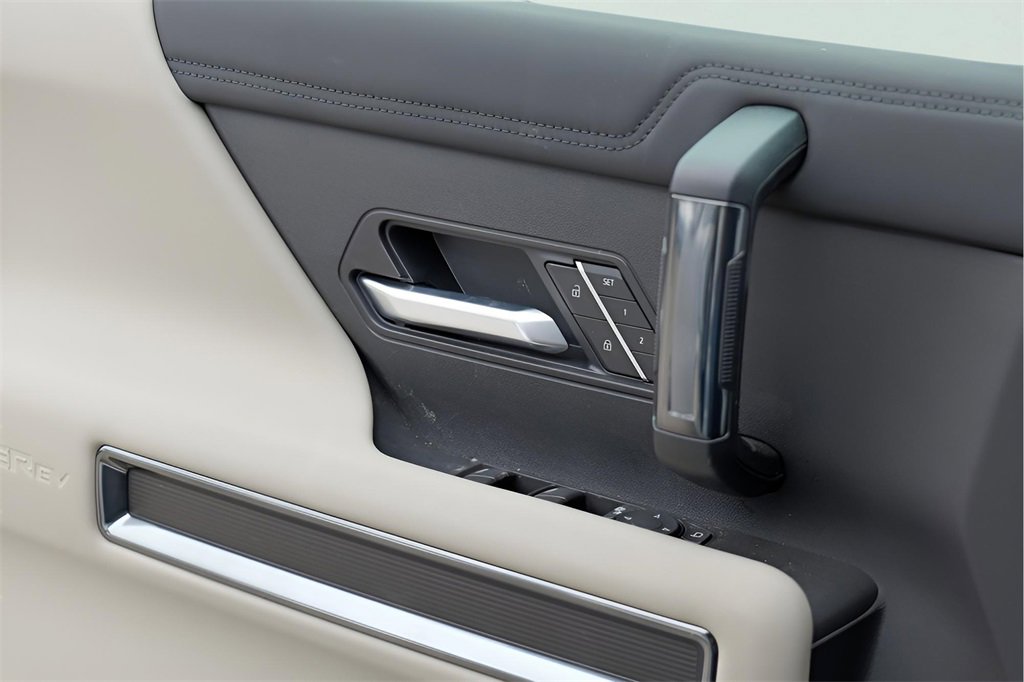 New 2026 GMC Hummer EV 4x4 Crew Cab image 16