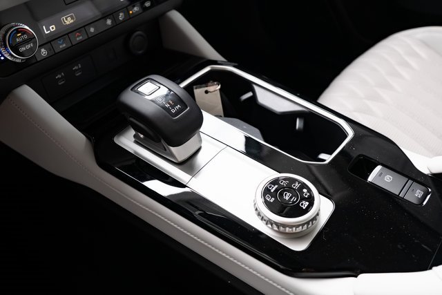 New 2025 Mitsubishi Outlander AWD image 20