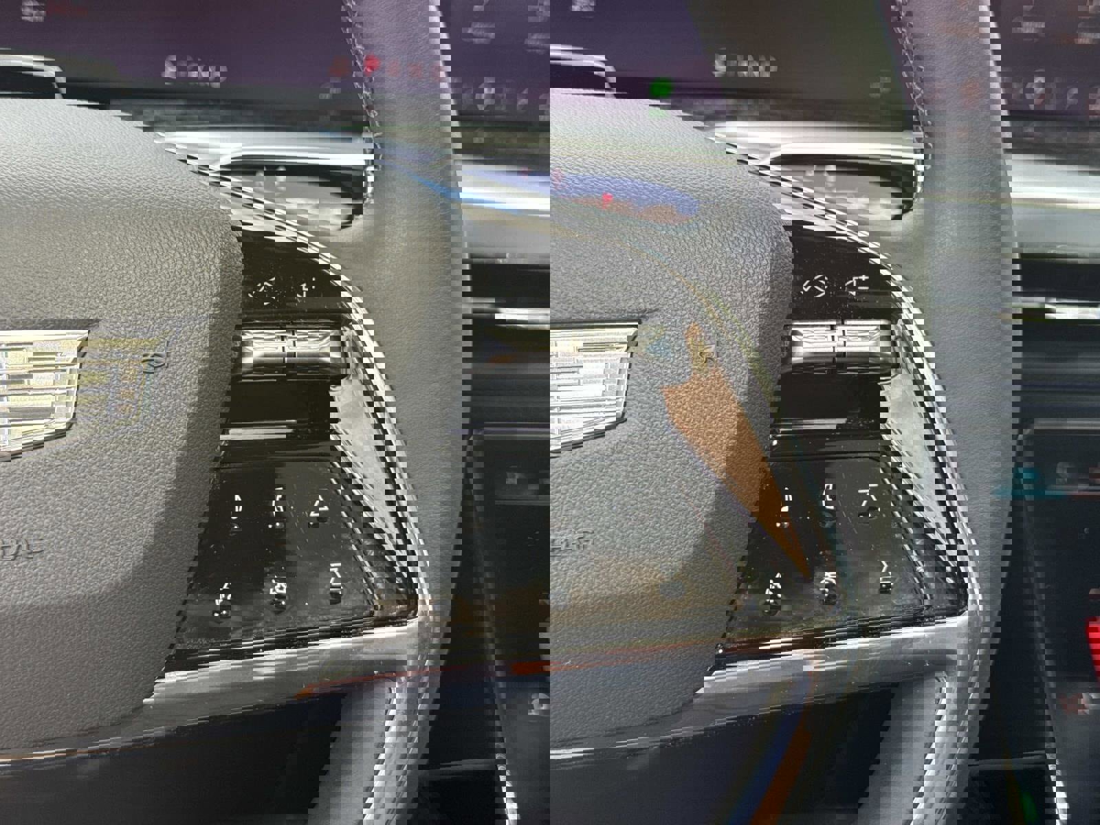 Certified 2025 Cadillac Escalade IQ Sport 1 w/ LPO, Premium Carpet Package image 31