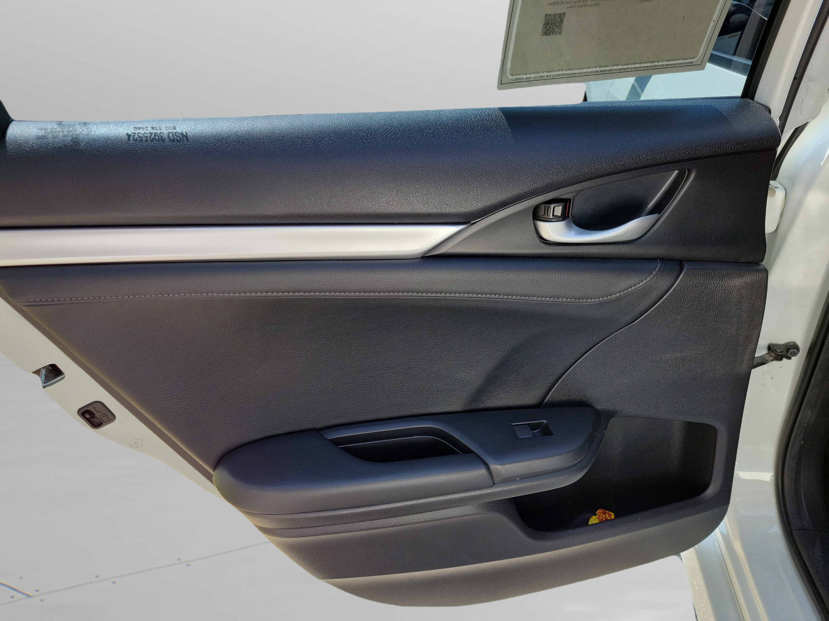Used 2019 Honda Civic EX-L image 6