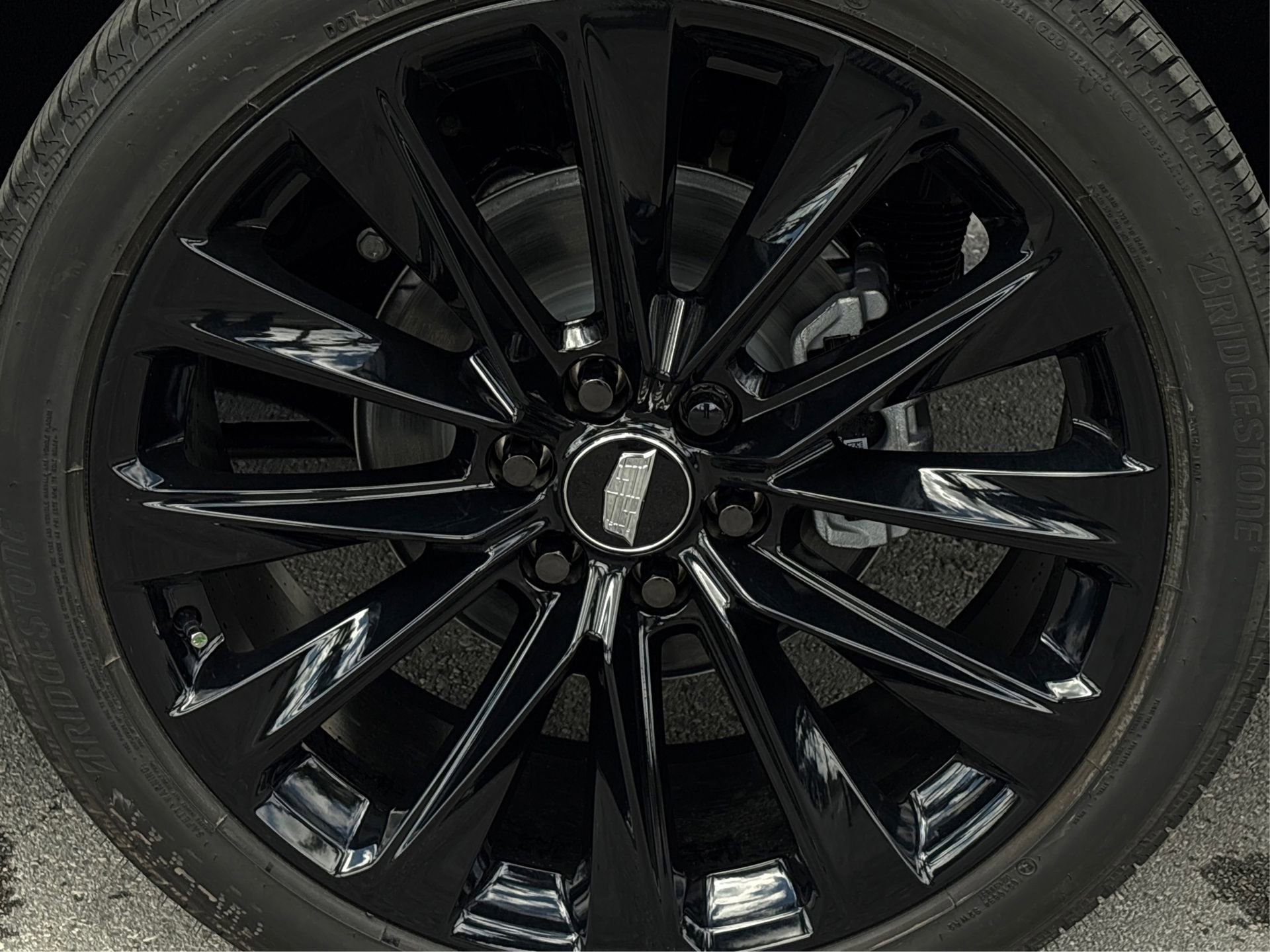 New 2026 Cadillac Escalade ESV Platinum Sport w/ LPO, ONYX Package image 13