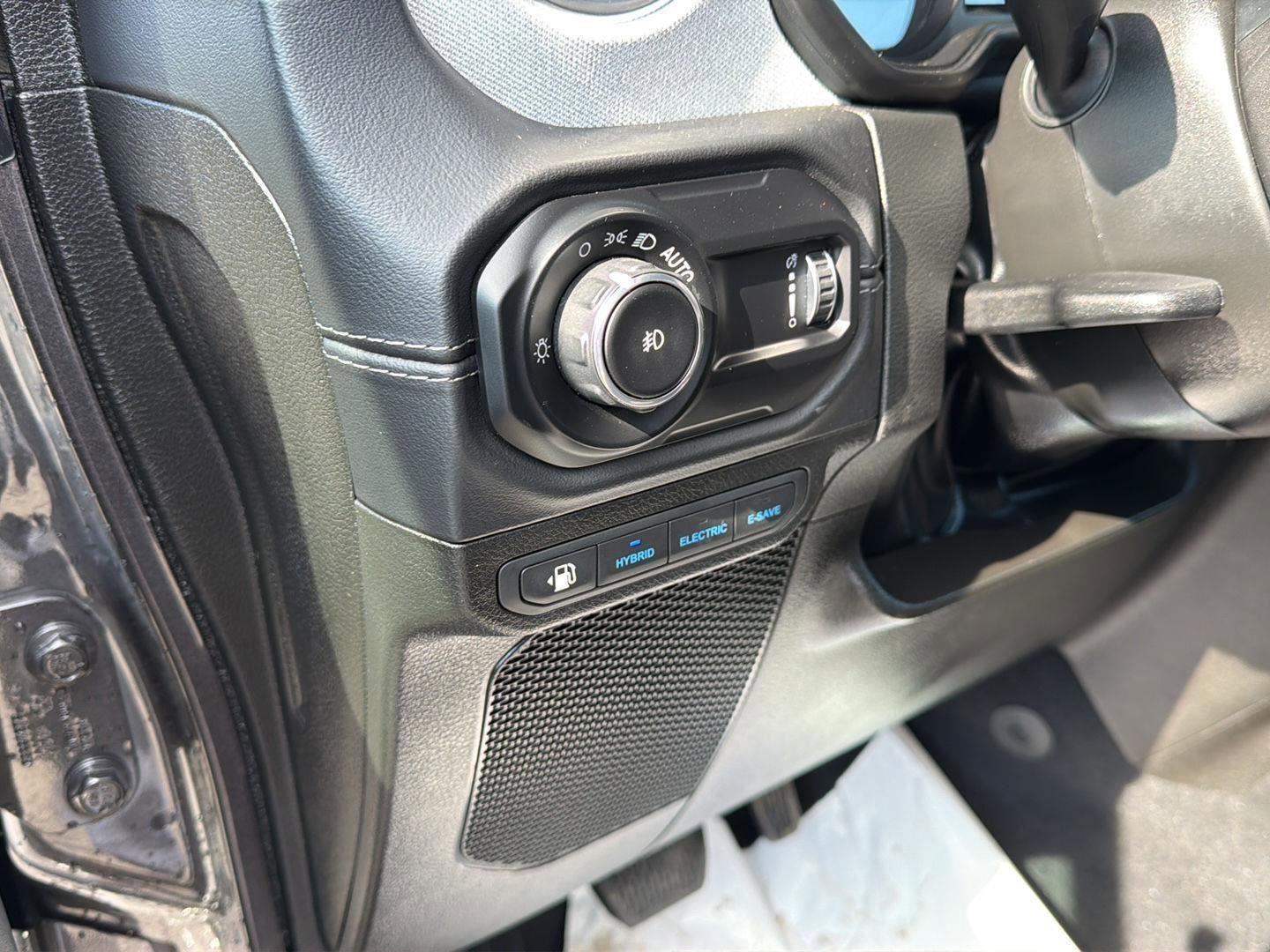 Used 2025 Jeep Wrangler Backcountry image 9