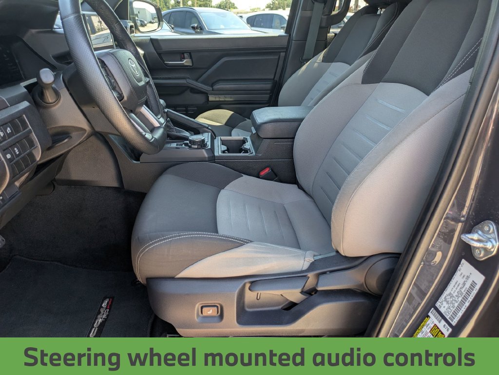 Used 2025 Toyota Tacoma TRD Sport AWD/4WD image 15