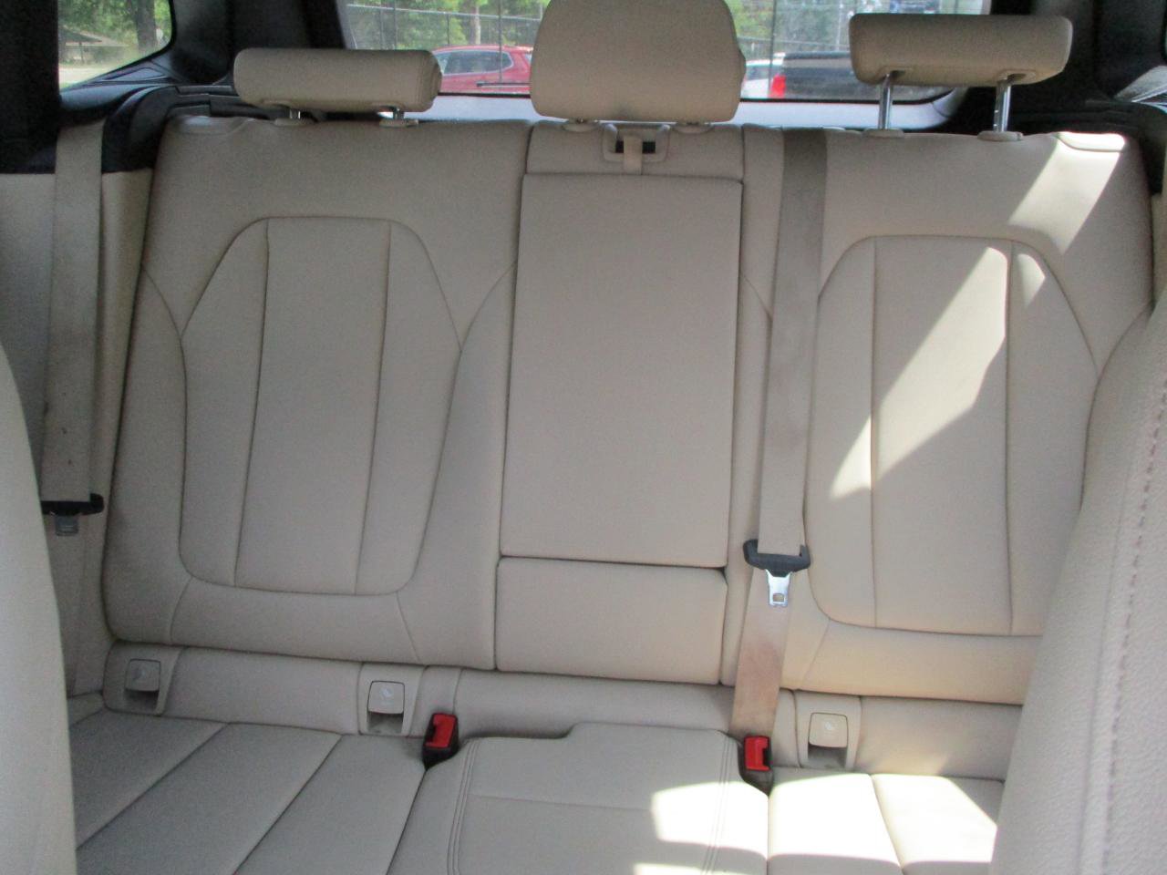 Used 2021 BMW X3 sDrive30i w/ Convenience Package image 16