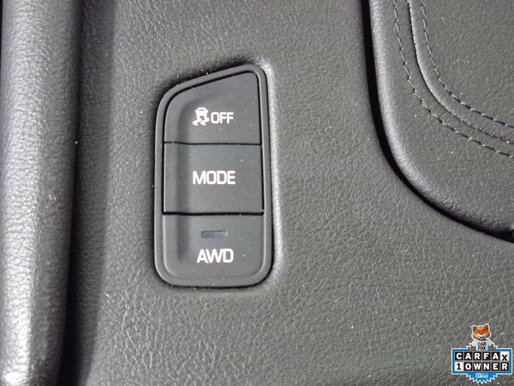 Used 2017 Cadillac XT5 Luxury w/ Driver Awareness Package AWD/4WD image 19