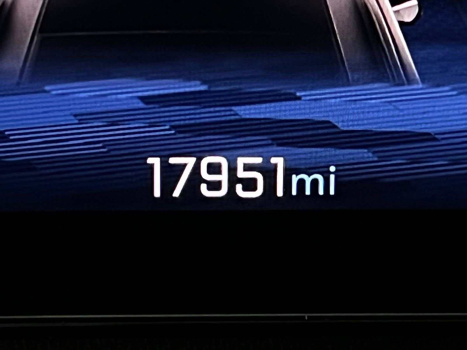 Used 2024 Chevrolet Traverse Z71 w/ LPO, Floor Liner Package image 16