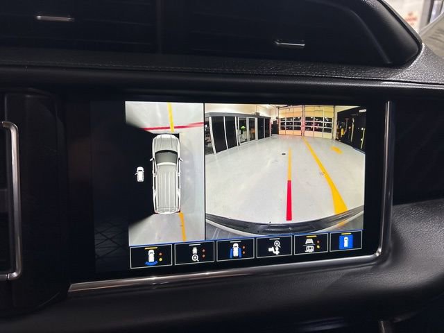 Used 2022 GMC Yukon XL Denali image 14