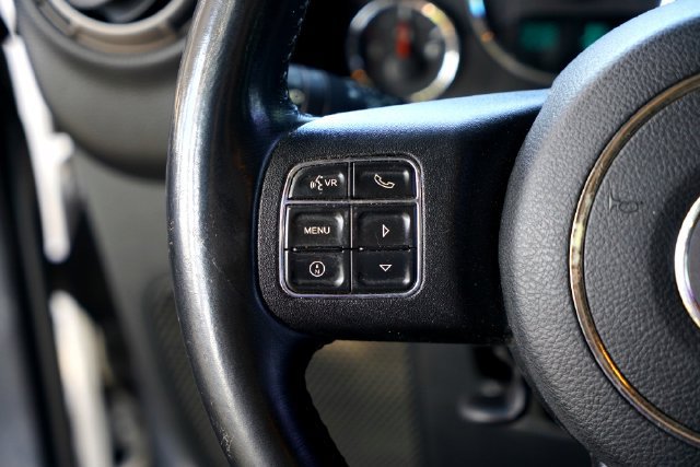 Used 2017 Jeep Wrangler Sport AWD/4WD image 13