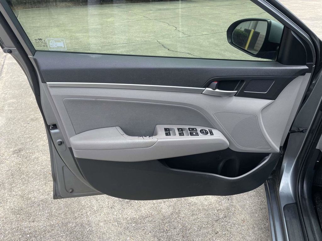 Used 2019 Hyundai Elantra SEL FWD image 15