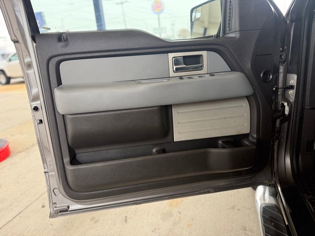 Used 2011 Ford F150 XLT w/ Off Road Pkg image 10
