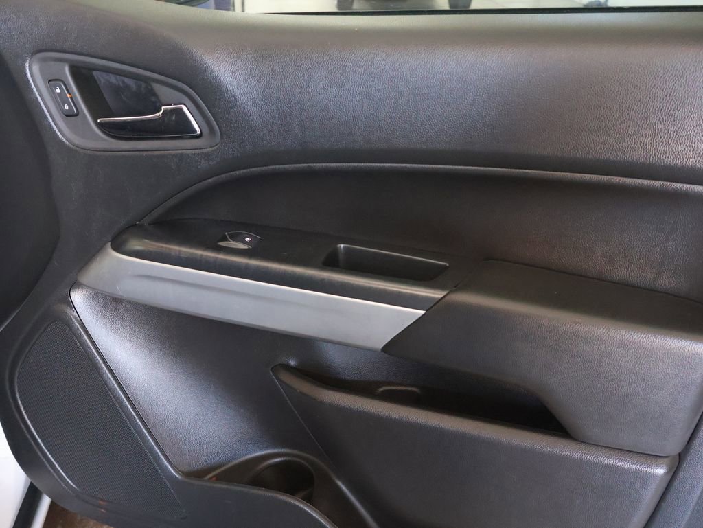 Used 2022 Chevrolet Colorado LT w/ Fleet Safety Package RWD image 12