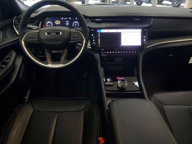 New 2026 Jeep Grand Cherokee L Limited image 17