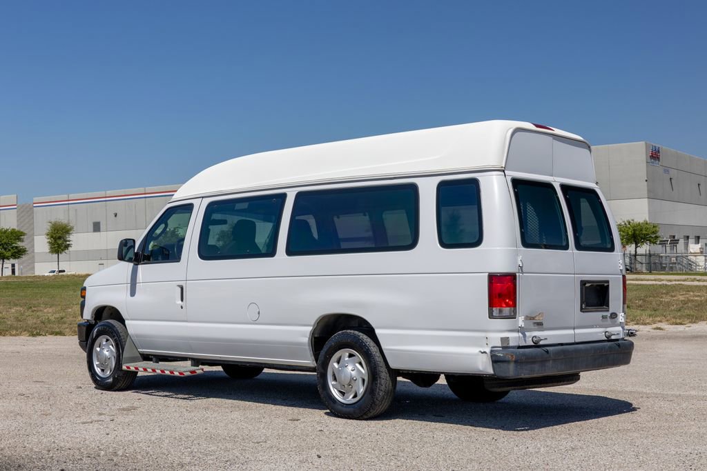 Used 2014 Ford E-250 and Econoline 250 Extended w/ Power Group image 5