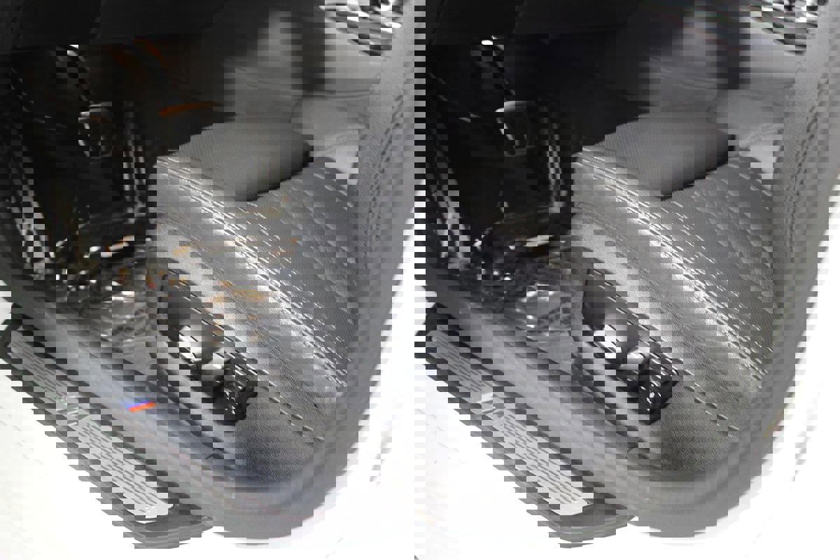 Used 2023 BMW 530e w/ M Sport Package image 30