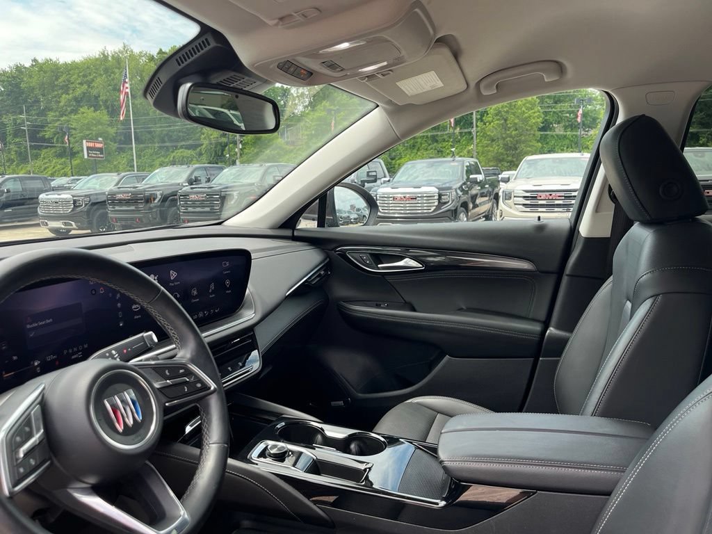 Used 2024 Buick Envision Preferred AWD/4WD image 18