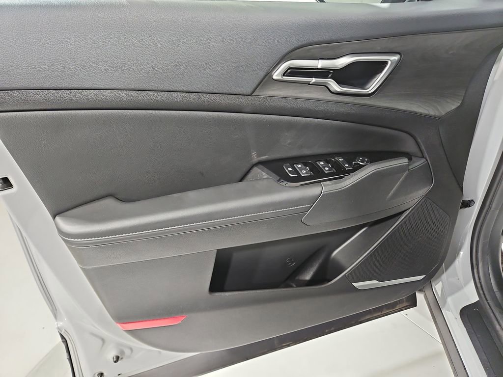 Used 2024 Kia Sportage X-Line image 11