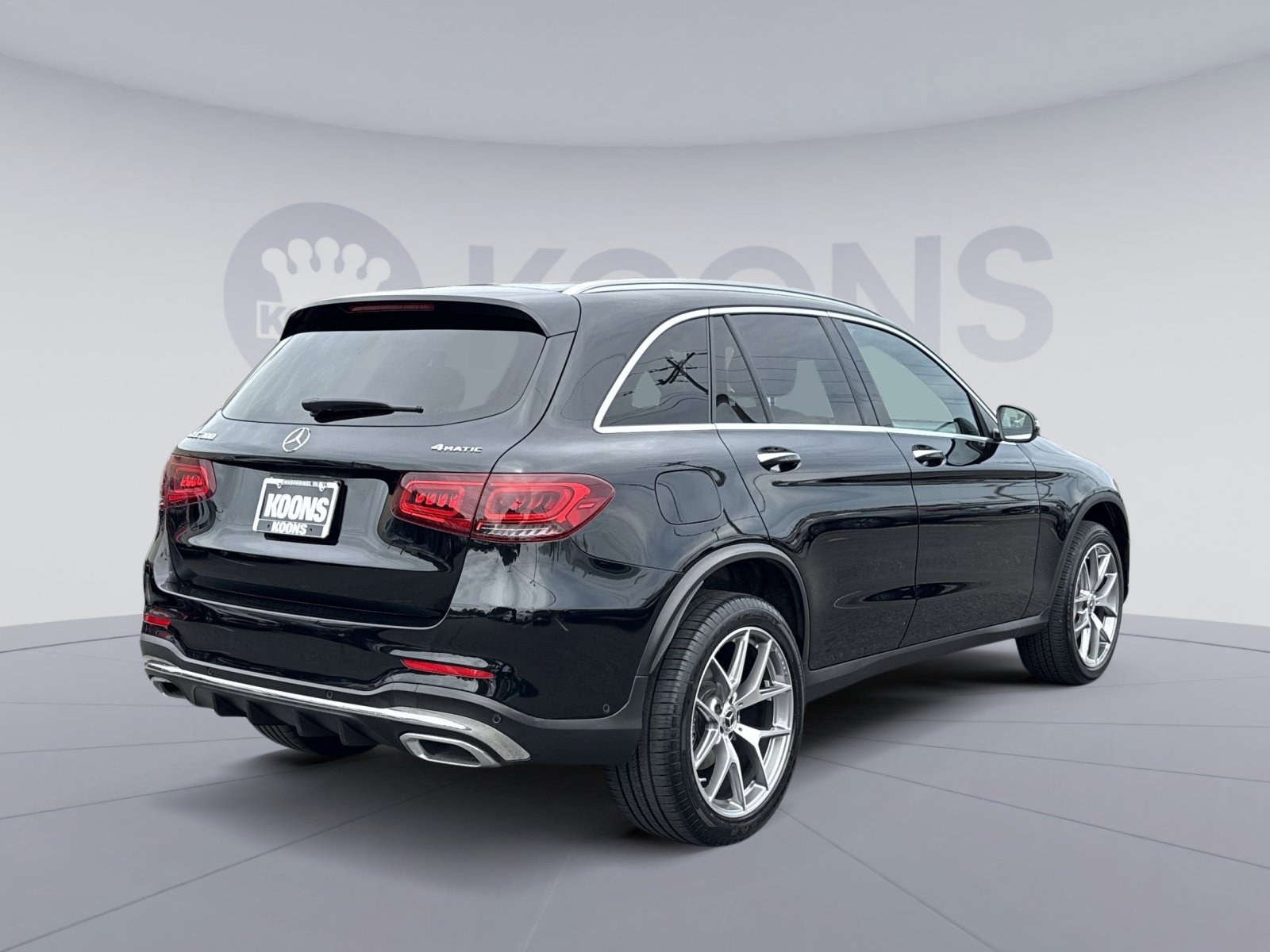 Used 2022 Mercedes-Benz GLC 300 4MATIC w/ AMG Line image 7