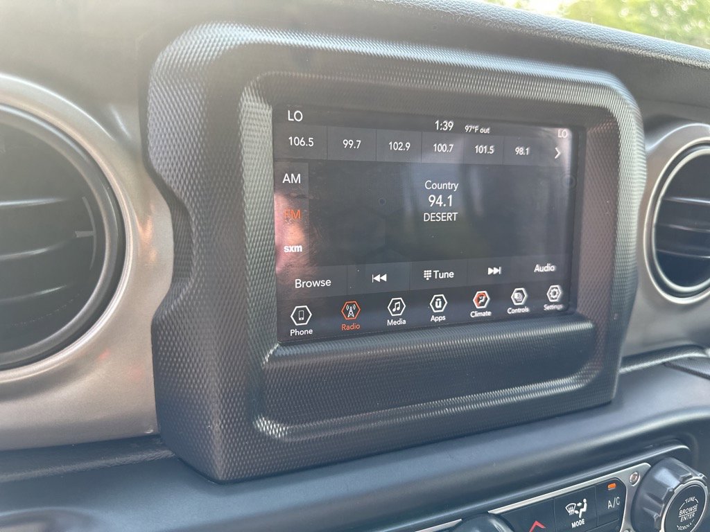 Used 2021 Jeep Wrangler Sport image 34