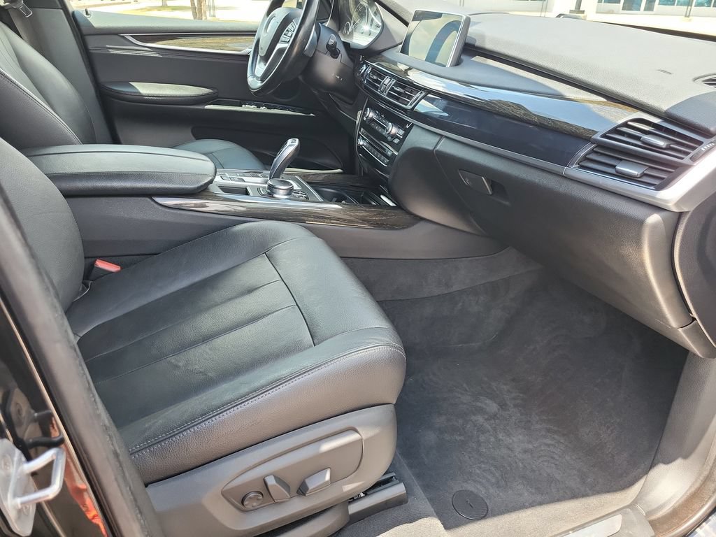 Used 2018 BMW X5 xDrive40e AWD/4WD image 21
