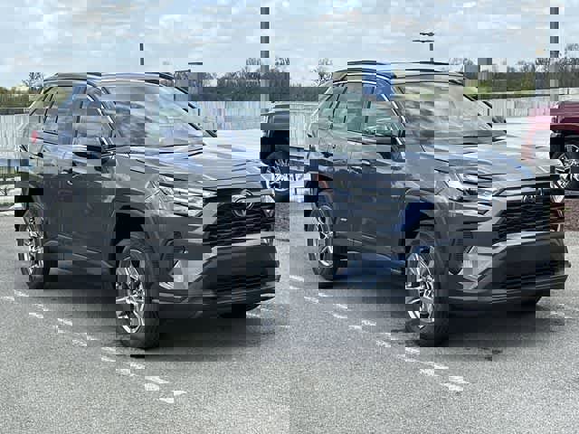 Used 2022 Toyota RAV4 XLE w/ Convenience Package AWD/4WD image 22