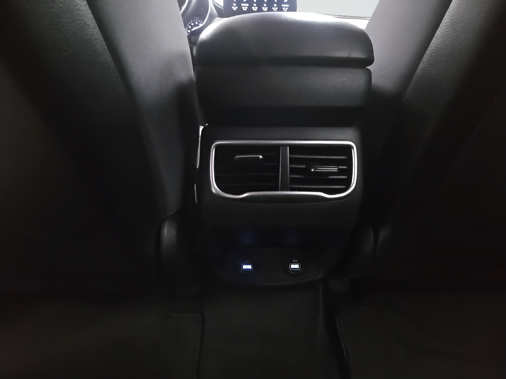 Certified 2023 Hyundai Santa Fe SEL AWD/4WD image 28