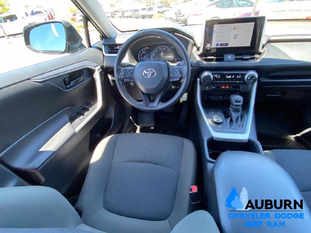 Used 2024 Toyota RAV4 LE AWD/4WD image 27