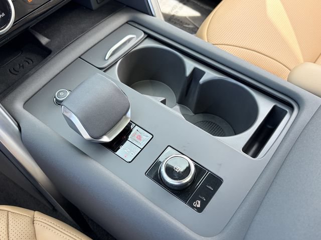 New 2026 Land Rover Discovery Limited Edition AWD/4WD image 9