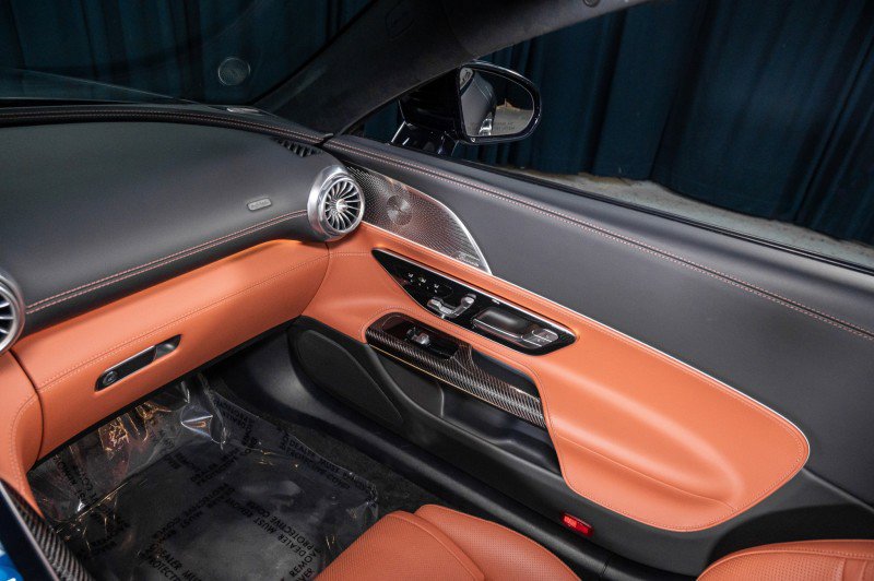 Certified 2022 Mercedes-Benz SL 63 AMG 4MATIC image 28