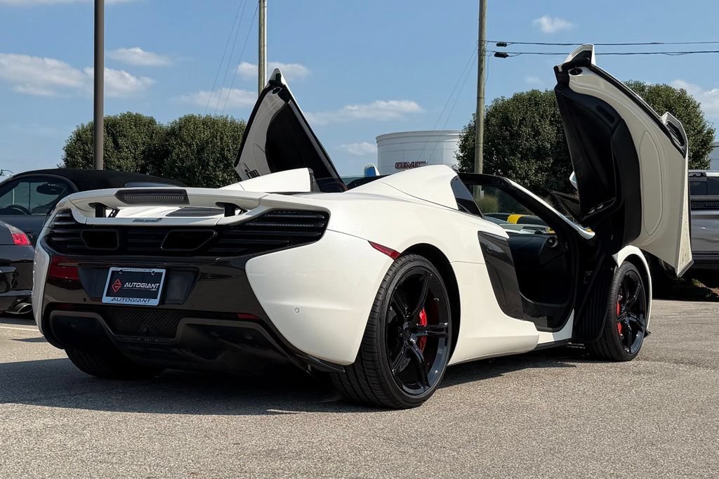 Used 2015 McLaren 650S Spider RWD image 22
