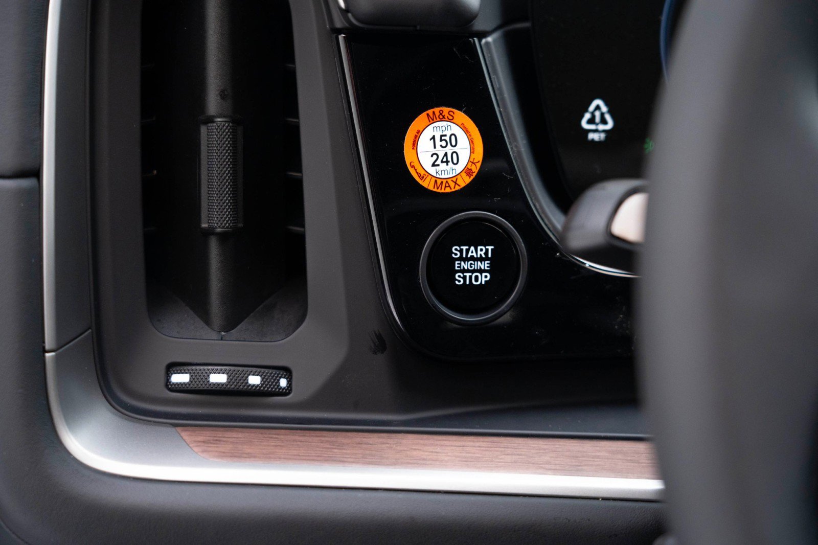 New 2025 Porsche Cayenne image 27