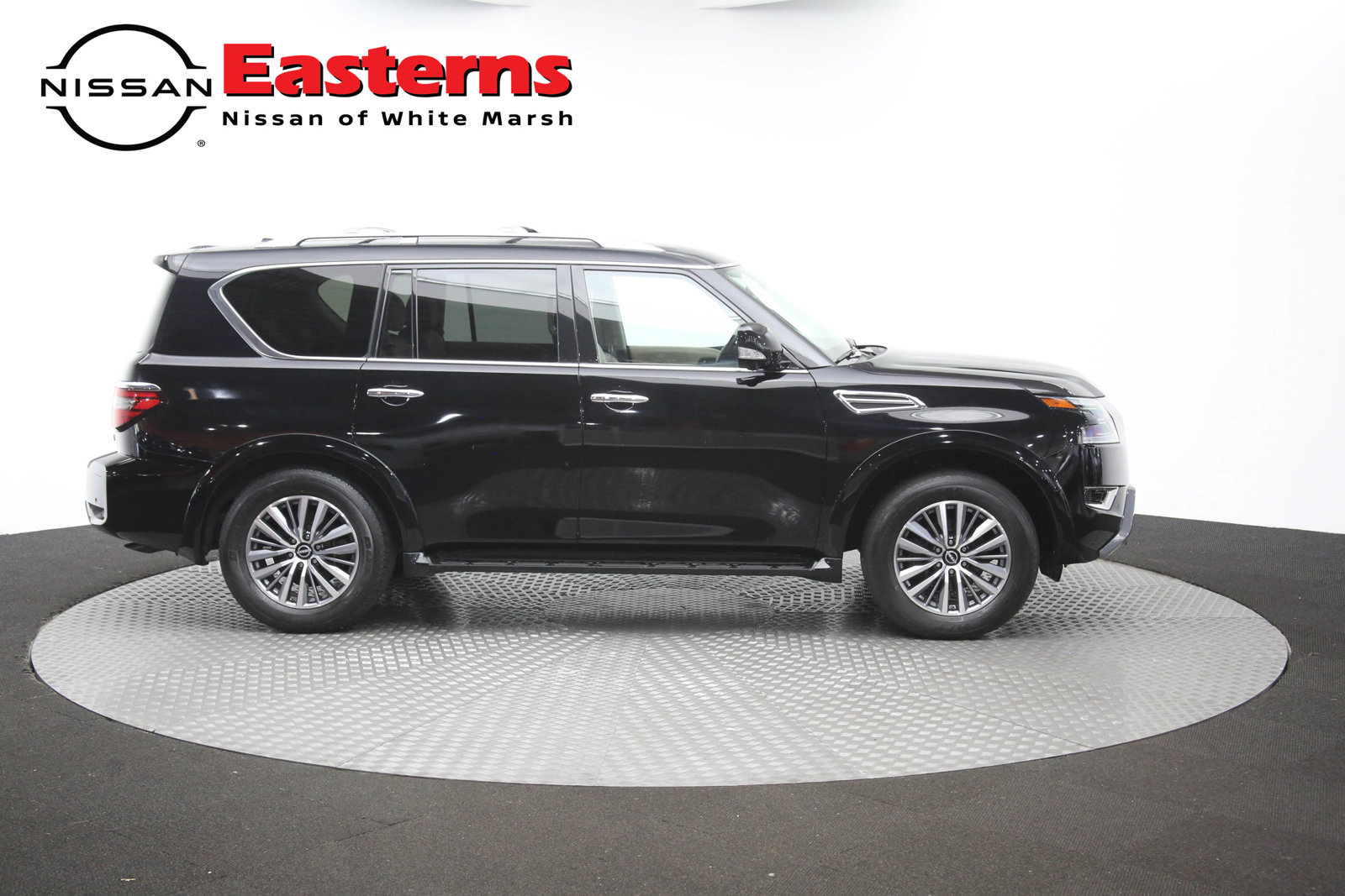 Used 2023 Nissan Armada SL w/ Captain's Chairs Package AWD/4WD image 47