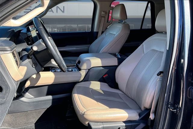 Used 2024 Ford Expedition Max Limited image 18