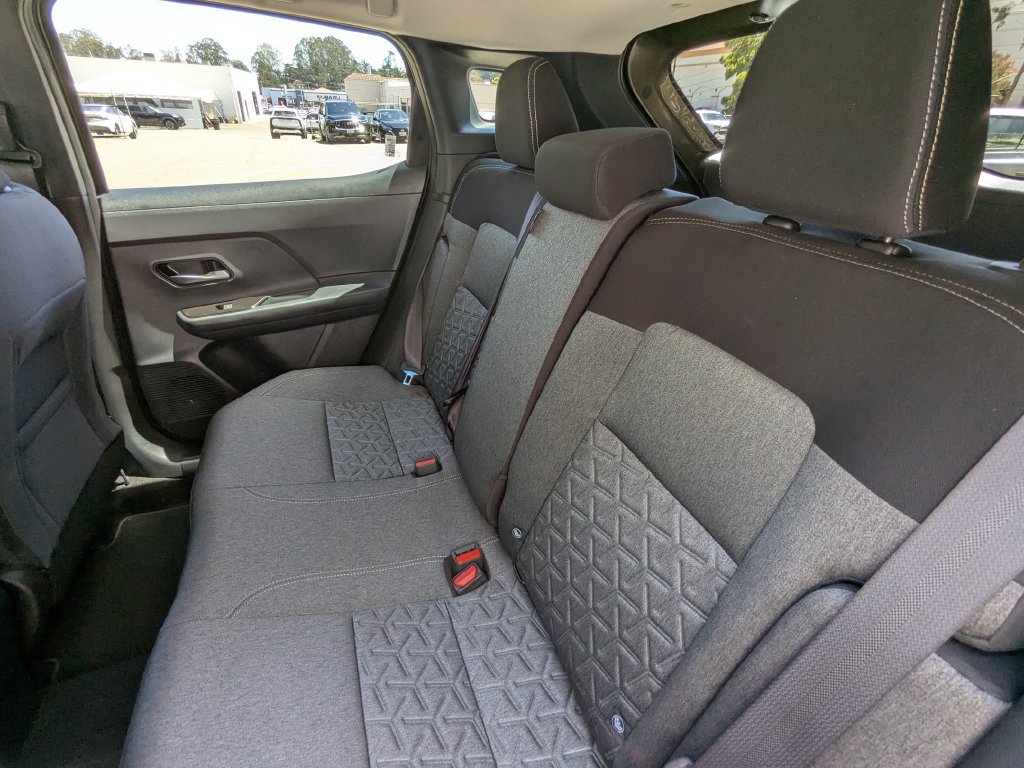 New 2026 Nissan Kicks SV w/ Interior Electronics Package FWD image 24