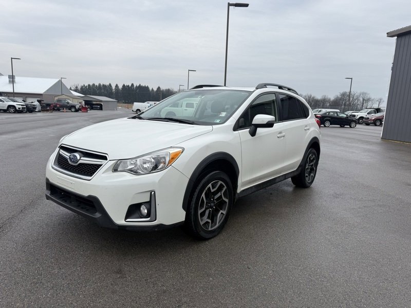 Used 2017 Subaru Crosstrek 2.0i Limited image 3