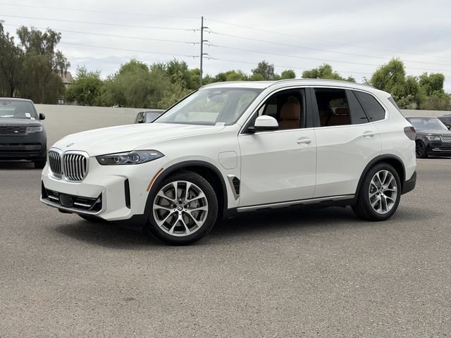 New 2026 BMW X5 xDrive50e w/ Climate Comfort Package AWD/4WD video 2