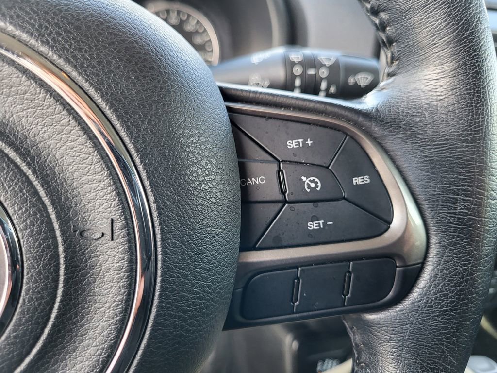 Used 2020 Jeep Renegade Limited image 28